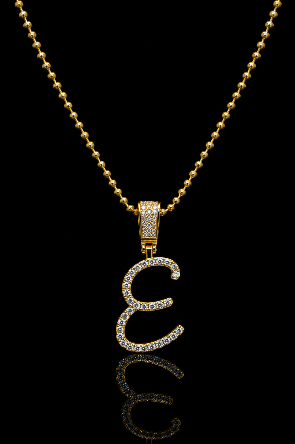 Pendant Letra E