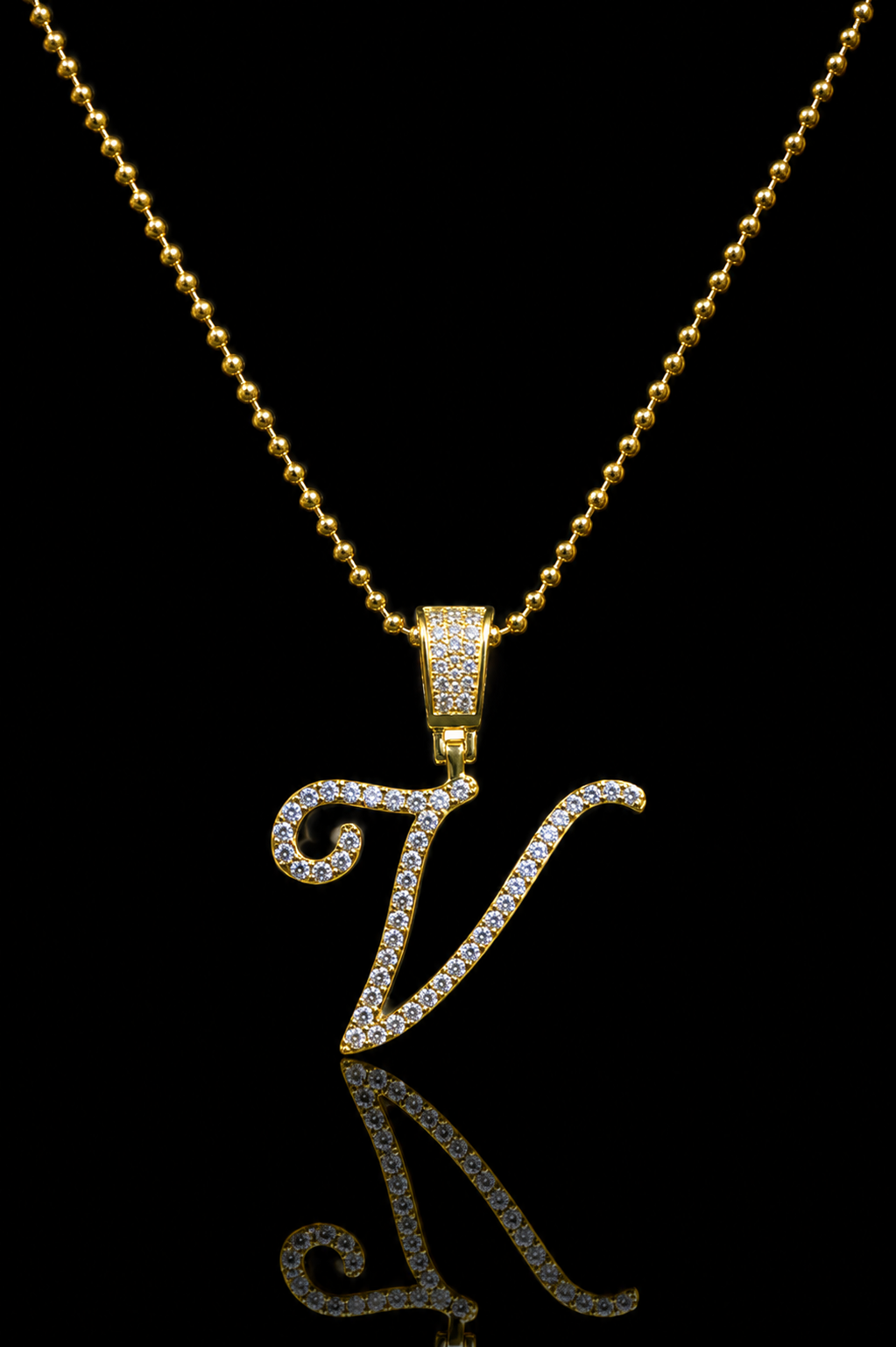 Pendant Letra V