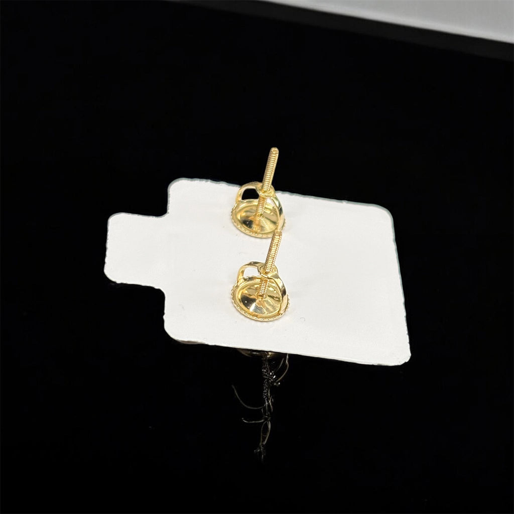 Pantallas de Oro 14k + Moissanite